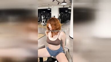 18yo Maja Virgin Pussy Leak TikTok Gym!
