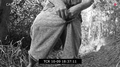 A sneaky wank out in the bush! Massive CUM