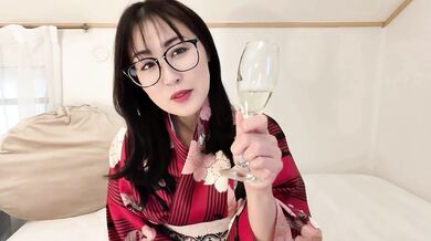 Happy New Year. I masturbated in a kimono. Would you like to masturbate while drinking alcohol with me?