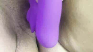 Trying out the new squirrel suction vibrator