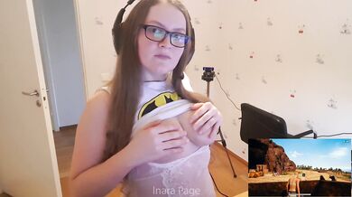 Gamer girl self with spanks when she dies ingame -extended preview
