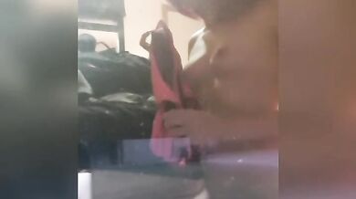 Orgasm Infront Of A Stranger
