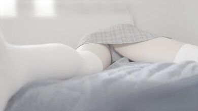 Rubbing with white knee highs