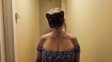 CURVY Mommy LOVES showing you her BIG TITS