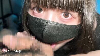 [POV] Japanese woman giving a slow blowjob while staring at her