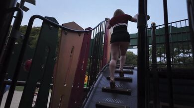 I went for a walk in the park and was put in. I was made to walk with full view of my panties, and at the end I got a lot of vaginal shot. I also saw a man I didn't know, but I was so excited that I got acme many times. Japan / Married woman // Hentai / U