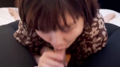 College girl gets excited while sucking a dick and a lot of sperm flows into her mouth