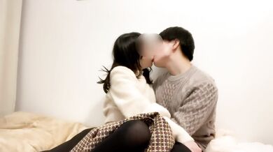【個人撮影】女の子の日の過ごし方休日デート終わりにベッドでまったりしてたら甘々ディープキスからイチャイチャが始まった..愛ある濃厚フェラ抜きJapanese amateur hentai