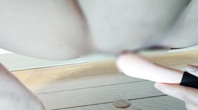 What happens if you apply irohaZEN to an erect clitoris for 10 minutes?
