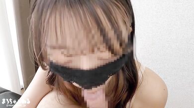 A super cute Japanese amateur girlfriend gives me a and I on her face.