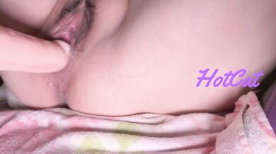 Relaxing masturbation with a Michinoku dildo Squirting at the end