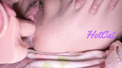Relaxing masturbation with a Michinoku dildo Squirting at the end
