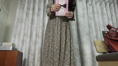 ≪短編シリーズ≫プレゼントのロングメイド服でディルドオナニー
