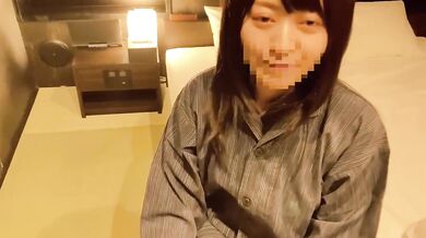 Japanese OHADAKE - Rich sex with a dark-haired beauty at a modern Japanese inn with plenty of forepl
