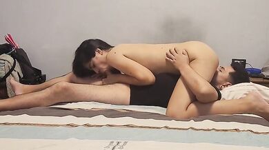 montando a mi novio y lo dejo sin aliento