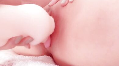 美女の舌でおまんこペロペロされたらヒクヒクッイクッフェラオナホでオーガズム