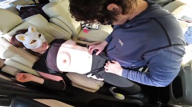 Married Woman Comes to Training with Husband, Plays with Remote Toys, and Has Nakadashi Car Sex