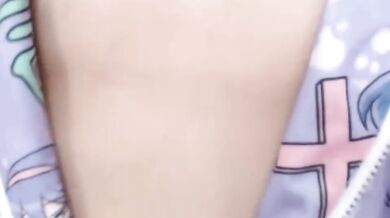 変態美少女ななみちゃん微乳だけど10代の美肌パイパン日本人の自画撮りです