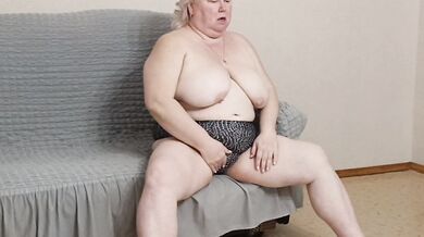 stepmom masturbates in front of the camera