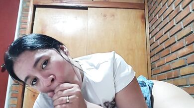 POV - A beautiful Colombian woman tells me today how I should FUCK WOMEN classes with my FRIEND