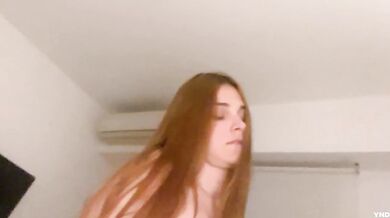 HOT TEEN BABE GETS HORNY AND RIDES HER BF ON VACATION - AMATEUR HOMEMADE