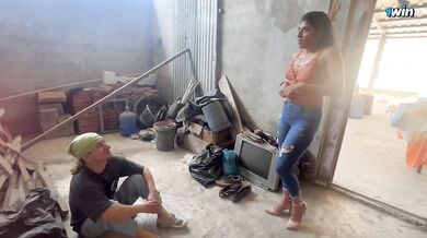 Stepdaughter has sex with the perverted bricklayer, he left my pussy full of milk, real homemade