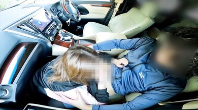 Perverted wife who comes to the gym with her husband, slips out halfway through and has car sex with