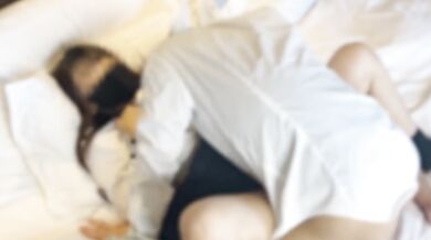 【ぶっかけ】清楚系コスの彼女を着衣のまま生ハメ正常位SEXずっしりピストンで膣奥をグリグリ突いて仲良く同時イキで大量ぶっかけ　制服/素人/ハメ撮り/セーラー服/まろちゃんねる