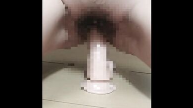 Nana Channel kawaii Amateur Japanese masturbate with a dildo!