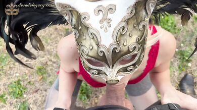 Anno nuovo, maschera nuova! Pompino profondo e Inculata in aperta campagna (Dialoghi in Italiano)