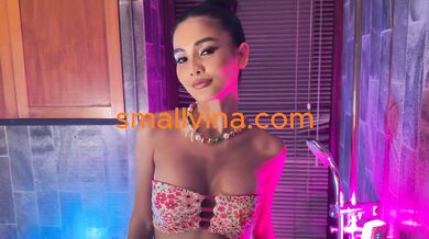 Shower Dancing With Her Hot Body By Gorgeous Thai Solo