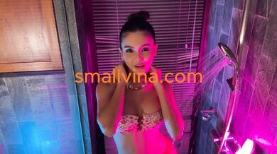 Seductive 18 Years Old Slut Got Herself Dancing In Lingerie