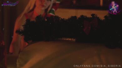 Santa Fucks Elf Sia Siberia