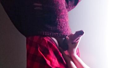 Her gentle hands bring me to climax, a progressive pleasure!