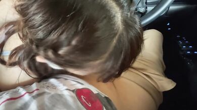 パイパン女子大生との生ハメ野外プレイをスマホでリアルハメ撮り！車内フェラからの野外中出しSEXまんこから精子が逆流　amatuer/RYO＆YUU美少女/露出/調教/10代/貧乳/スタイル抜群