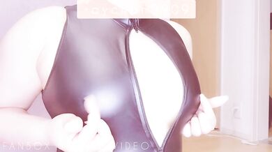 Would you like to play with your nipples?
