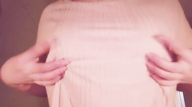 Nipple masturbation while erecting nipples embarrassingly to wake up