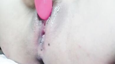 [Sex toys] 20-year-old Marunouchi office lady masturbates today