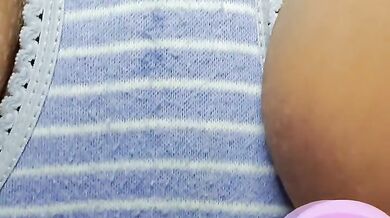 Masturbation Japanese Middle-aged woman "Put into my urethra a slim Driver