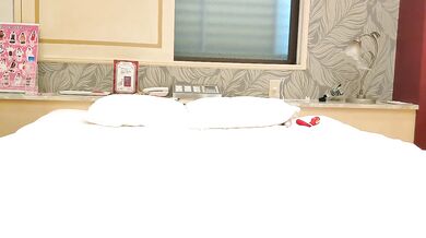 Masturbating with an electric massage machine in front of my boss at work! - Japanese Amateur