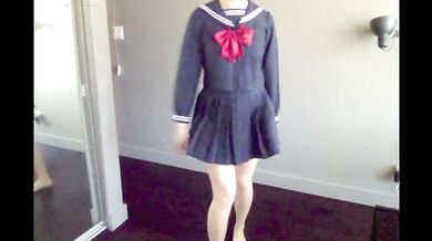 【無修正】パイパン女子が下校後に夢中でクリトリス責め