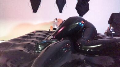 Latex Airi&Mina 013