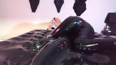 Latex Airi&Mina 013