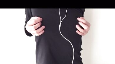 【連続イキ】昼だけど我慢できずにヒートテックの上からカリカリチクニー 乳首 オナニー Japanese nipple orgasm masturbation