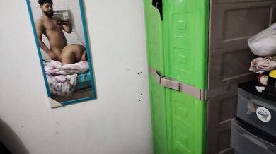 No entres le estoy dando verga a tu hermana