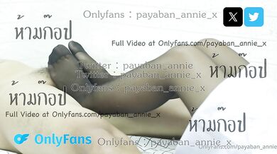 พยาบาลใส่ถุงน่องดำใช้เท้าซักควยหนุ่มข้างห้องขึ้นและลงอย่างเสียว