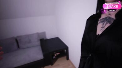 You don't know Polish? Then I'll sit on your FACE!
