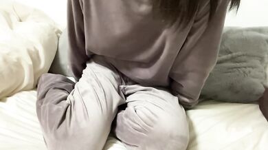 生理だけど新しいおもちゃもらったからしたくなっちゃった( *´艸｀) 吸うやつ/吸引/ピストンバイブ/立鳥バイブ/素人撮影/日本人/オナニー/Japanese