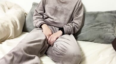 生理だけど新しいおもちゃもらったからしたくなっちゃった( *´艸｀) 吸うやつ/吸引/ピストンバイブ/立鳥バイブ/素人撮影/日本人/オナニー/Japanese
