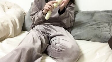 生理だけど新しいおもちゃもらったからしたくなっちゃった( *´艸｀) 吸うやつ/吸引/ピストンバイブ/立鳥バイブ/素人撮影/日本人/オナニー/Japanese